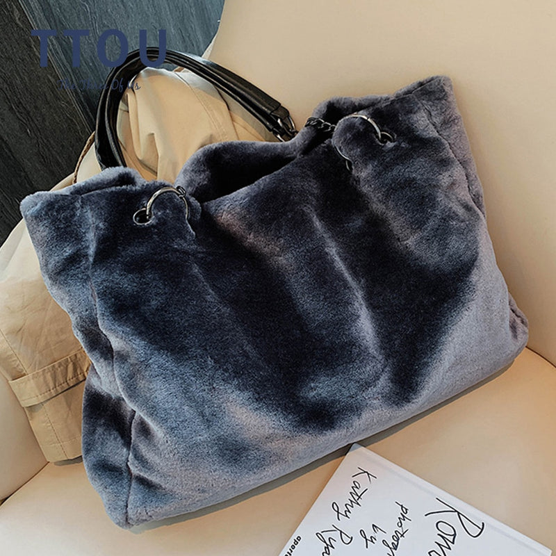 Faux Fur Women Shoulder Bag Casual Plush Lady Tote Handbag Fashion Chain Larger Capacity Shopping Bag Travel Purse Female Winter