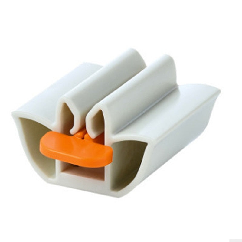 Manual Roller Tube Toothpaste Squeezer Cosmetic Dispenser Facial Cleanser Holder Bathroom Accessories Refuse Waste Tools