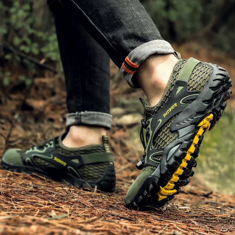 Mens Mountain Trekking Shoes Summer Mesh Breathable Men Hiking Shoes Outdoor Men Sneakers Men Sport Shoes Quick-dry Water Shoes