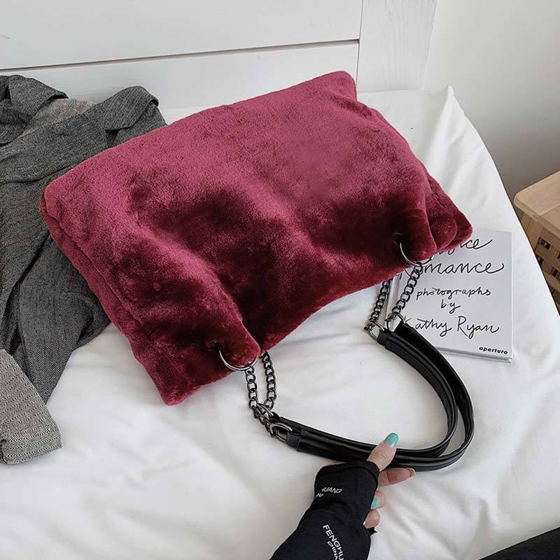 Faux Fur Women Shoulder Bag Casual Plush Lady Tote Handbag Fashion Chain Larger Capacity Shopping Bag Travel Purse Female Winter