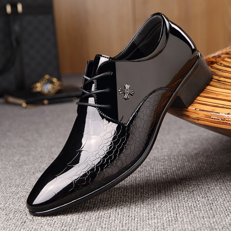 Newest italian oxford shoes for men luxury patent leather wedding shoes pointed toe dress shoes classic derbies plus size 38-48