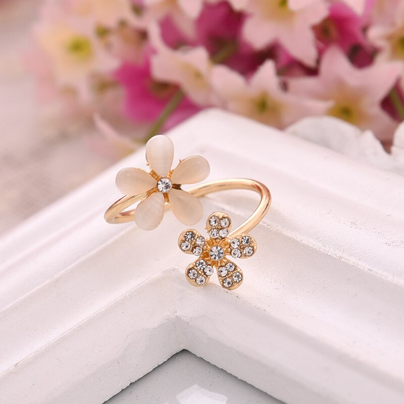 Daisy Flower rings 2022 korean fashion enamel White sunflower Vintage aesthetic Elegant Simple finger Rings for Women Jewelry