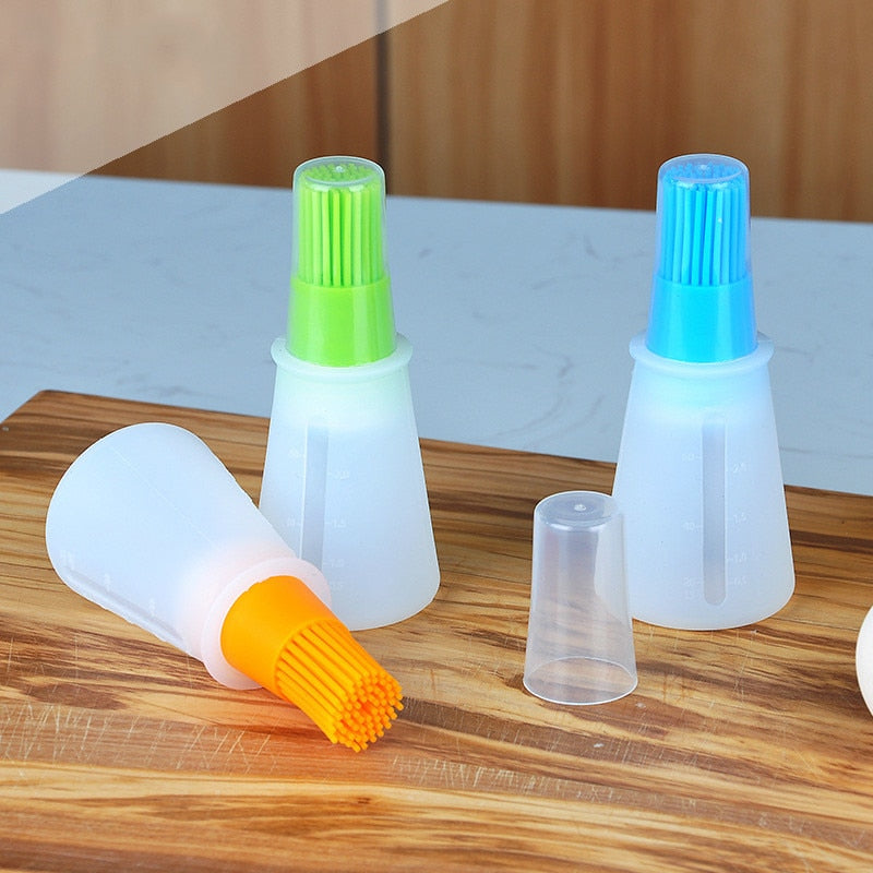 1Pc Portable Silicone Oil Bottle with Brush Grill Oil Brushes with Cover Liquid Oil Pastry Kitchen Bake BBQ Brush Kitchen Tools