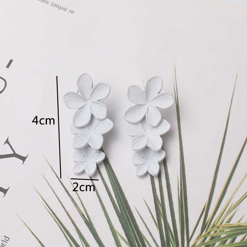 New Korean Fashion Dangle Earrings for Women White Flower Drop Earrings pendientes New Year Gift Fashion Ear Jewelry aretes