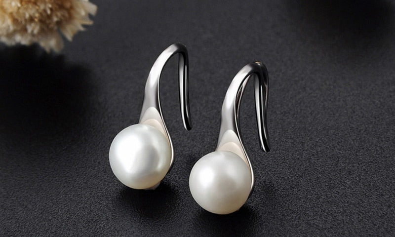 YANHUI Natural Pearl Earrings  Silver Color Stud Earrings Gift For Women Cute High Heels Shape Earrings Fashion Jewelry