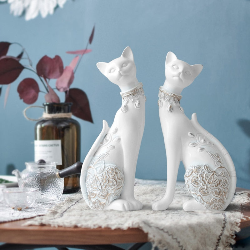 Figurine Decorative Resin Cat statue for home decorations European Creative wedding gift animal Figurine home decor sculpture