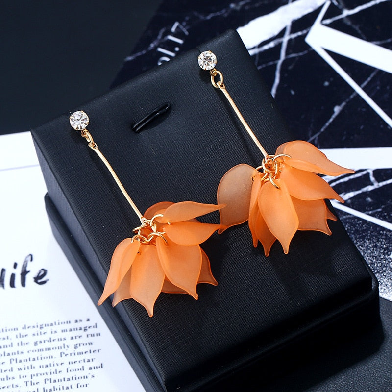 Geometric Design Clip on Earrings for Women Transparent Flower Rhinestone Long Chain Tassel Acrylic Pendant Earrings Wholesale