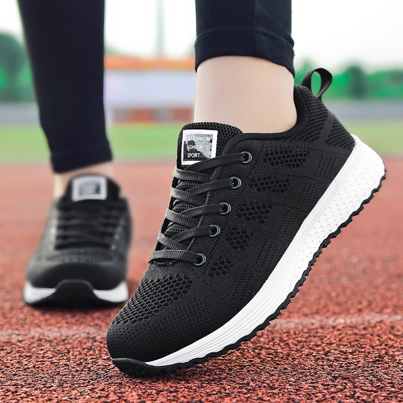 Women Casual Shoes Fashion Breathable Walking Mesh Lace Up Flat Shoes Sneakers Women 2022 Tenis Feminino White Vulcanized Shoes