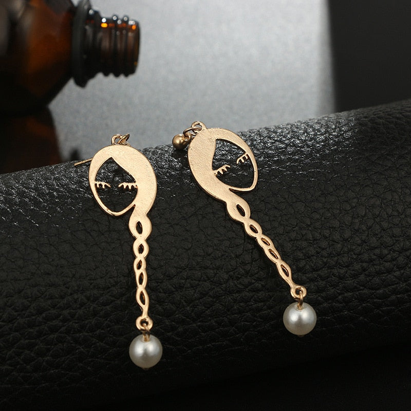 Face earrings Geometric contracted fashion pearl earrings female Fashion women Metal hollow out gold stud earrings for women