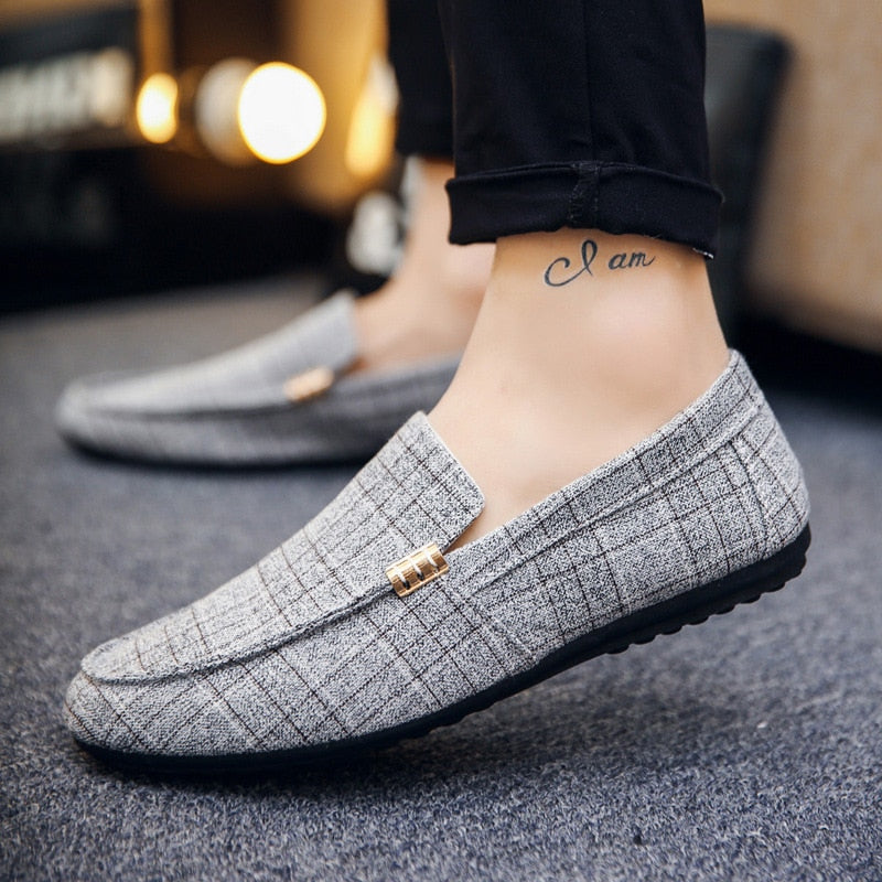 Men Casual Shoes 2021 Spring Summer Men Loafers New Slip On Light Canvas Youth Men Shoes Breathable Fashion Flat Footwear