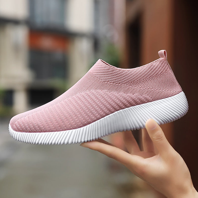 2022 Autumn Woman Shoes Fashion New Woman PU Leather Shoes Ladies Breathable Cute Heart Flats Casual Shoes White Sneakers