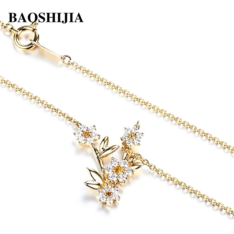 BAOSHIJIA Solid 18k Yellow Gold Flower SI Diamond Necklace Women&