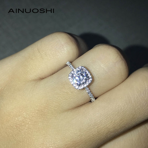 AINUOSHI 14K/18K Gold 8x9mm Cushion Cut White AINUOSHI Stone Halo Luxury Ring for Women Friends Wedding Party Elegant Jewelry