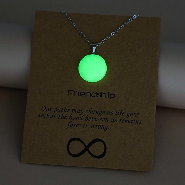 New Simple Luminous Beads Necklace Glowing Night Round Star Heart Pendant Glow In The Dark Necklace for Men Women Hallowen Gifts