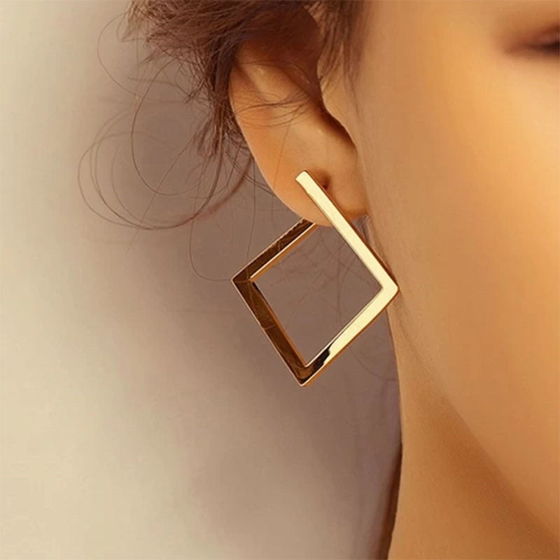 Retro Minimalist Square Earrings Irregular Hoop Earrings New Exaggerated Cool Girl Fashion Earring for Women  Accessories 2022