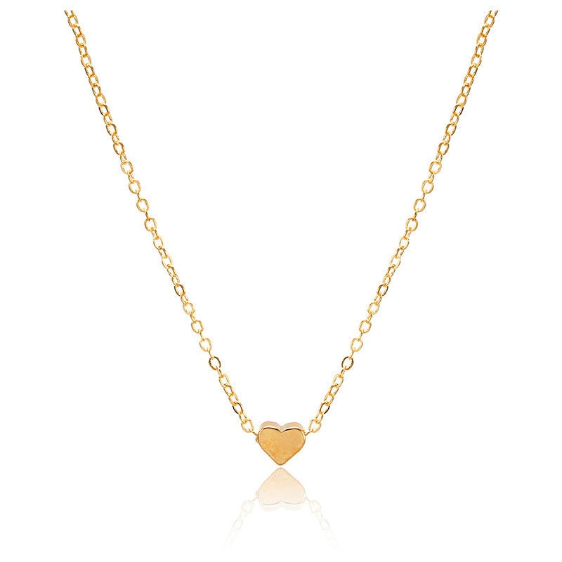 Love Pendant Necklace Female Alloy Heart Necklace Temperament Personality Collarbone Chain Jewelry