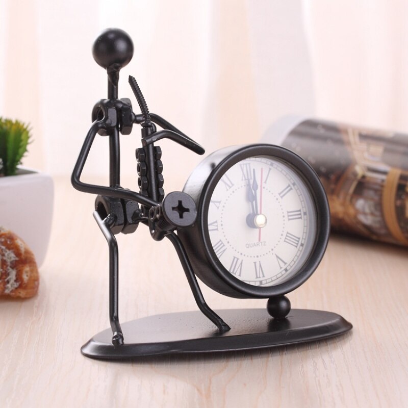 Iron Retro Personality Clock Iron Stainless Steel Boutique Gifts Small Desk Clock Table Clocks Home Decor Garden