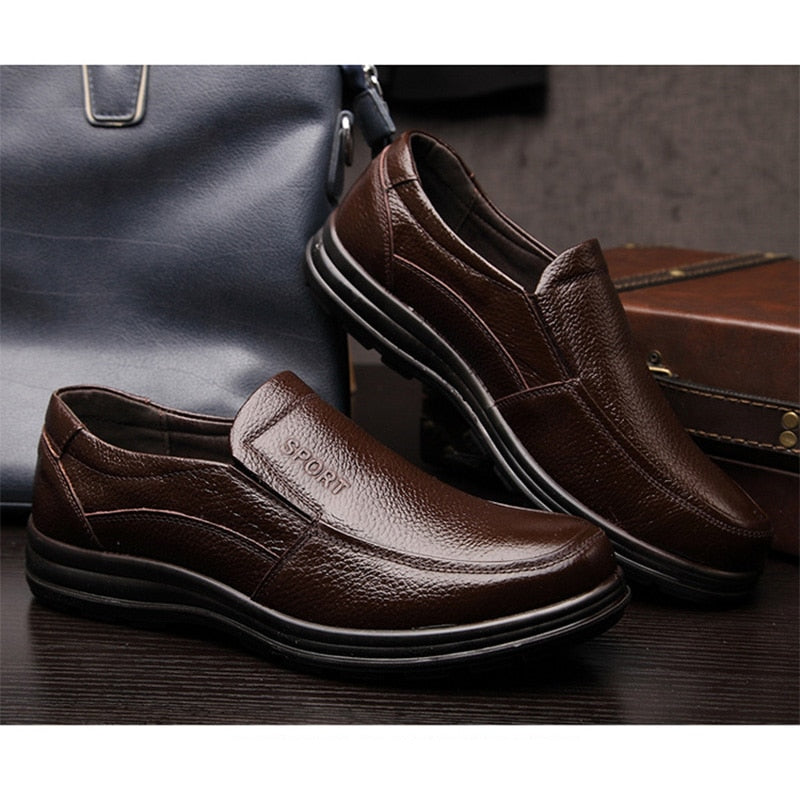 New High Quality Genuine Leather Shoes Men Flats Fashion Men&