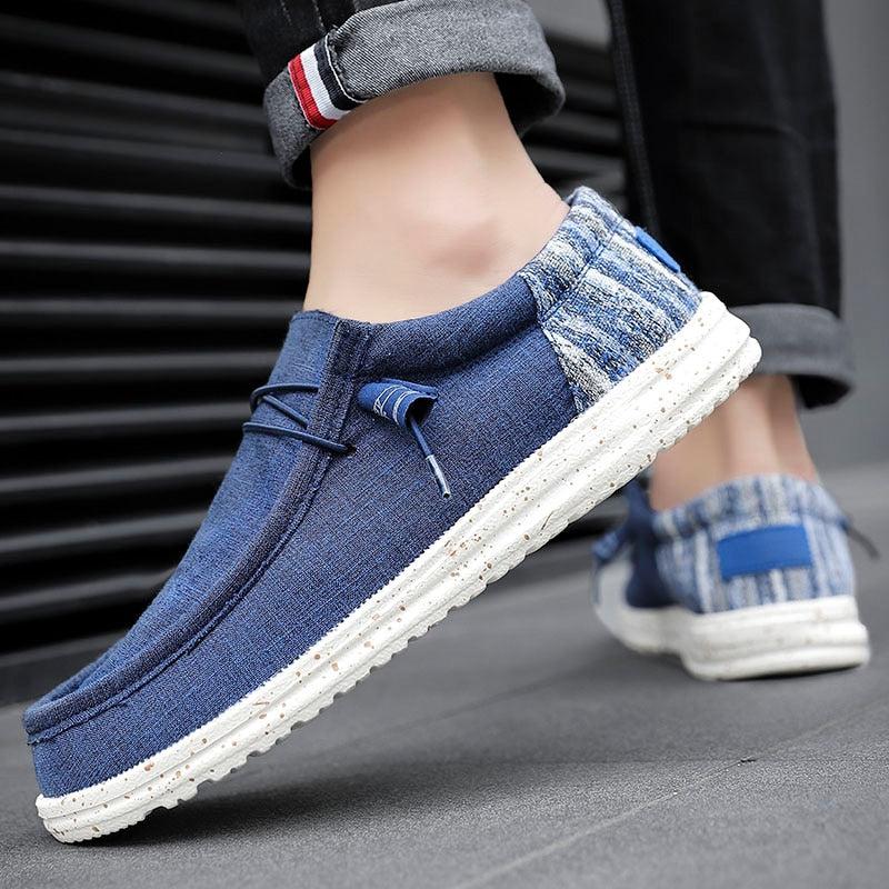 New Men Casual Shoes Fashion Soft Canvas Shoes Breathable Men&#39;s Walking Flat Sneakers Outdoor Light Men&#39;s Shoes Vulcanize Shoes