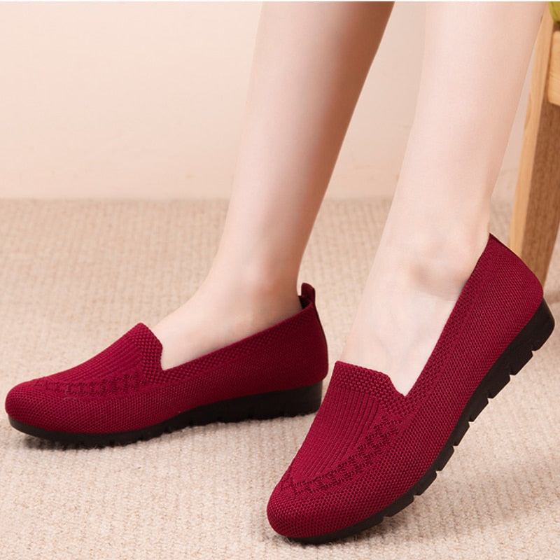 New Mesh Breathable Sneakers Women Breathable Light Slip on Flat Casual Shoes Ladies Loafers Socks Shoes Women Zapatillas Mujer
