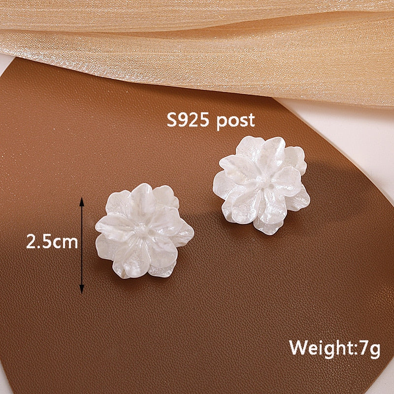 New Korean Fashion Dangle Earrings for Women White Flower Drop Earrings pendientes New Year Gift Fashion Ear Jewelry aretes