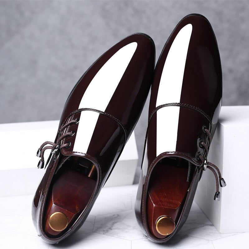 2022 Classic Business Men's Dress Shoes Fashion Elegant Formal Wedding Shoes Men Slip on Office Oxford Shoes for Men Black Brown