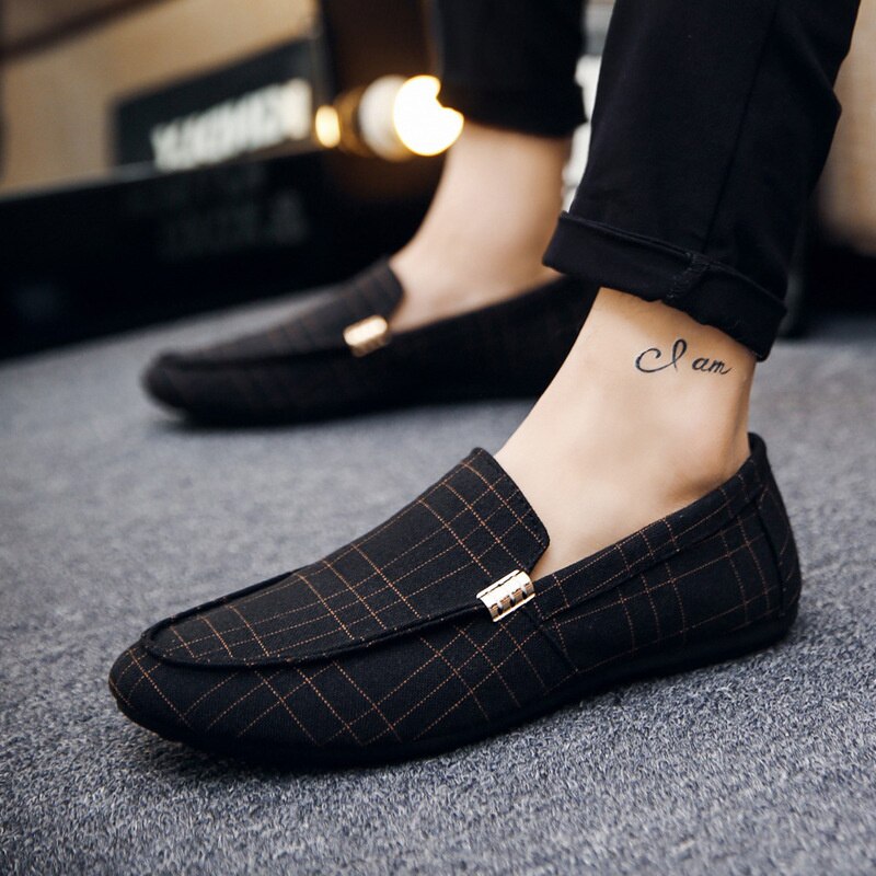 New fashion Men Flats Light Breathable Shoes Shallow Casual Shoes Men Loafers Moccasins Man Sneakers Peas Zapatos Driving Shoes