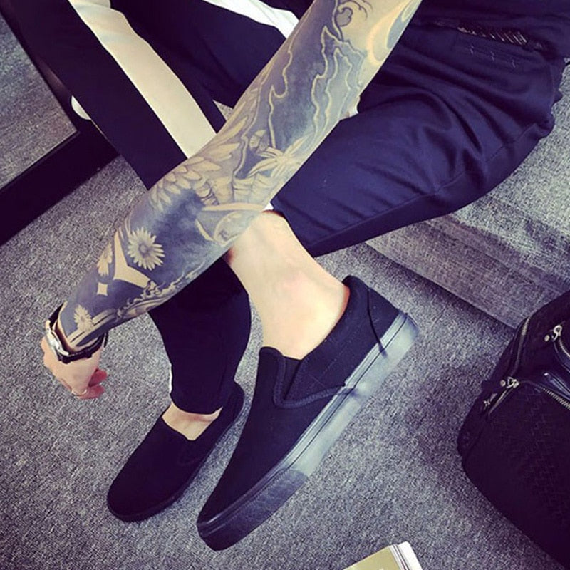 Canvas Shoes Men Loafers Cool Young Man Street Black Shoes Breathable Men Casual Shoes Flat Slip-on Plus Size N023