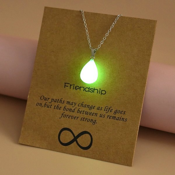 New Simple Luminous Beads Necklace Glowing Night Round Star Heart Pendant Glow In The Dark Necklace for Men Women Hallowen Gifts