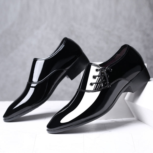 2022 Classic Business Men's Dress Shoes Fashion Elegant Formal Wedding Shoes Men Slip on Office Oxford Shoes for Men Black Brown