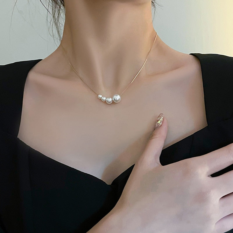 New Fashion Four Pearl Choker Necklaces Girl Summer Luxury Baroque Pearl Pendant Clavicle Chain For Women Jewelry Gift