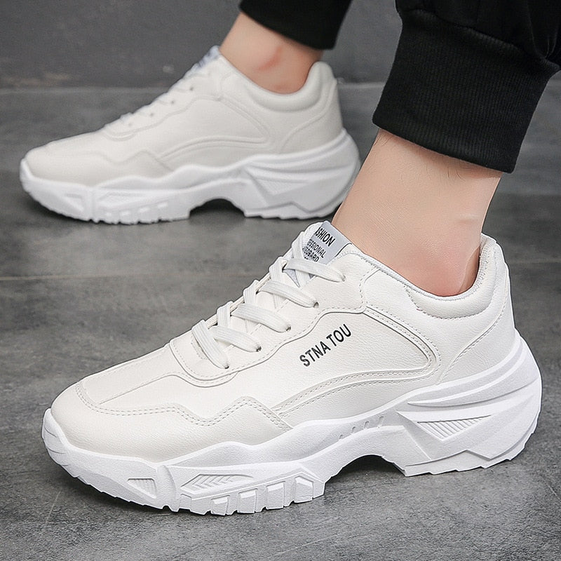 Sneakers Men Autumn 2021 New Platform Running Sports Shoes PU Leather White Lace Up Man Vulcanize Shoes Designer Chunky Sneakers