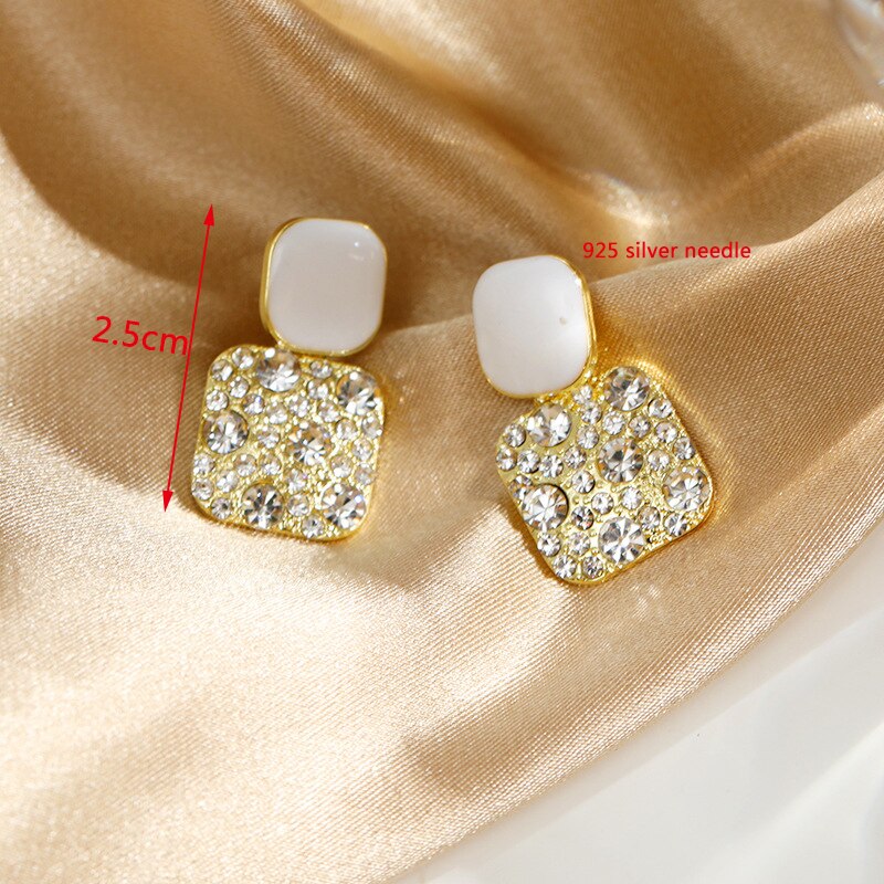 New Korean Fashion Dangle Earrings for Women White Flower Drop Earrings pendientes New Year Gift Fashion Ear Jewelry aretes