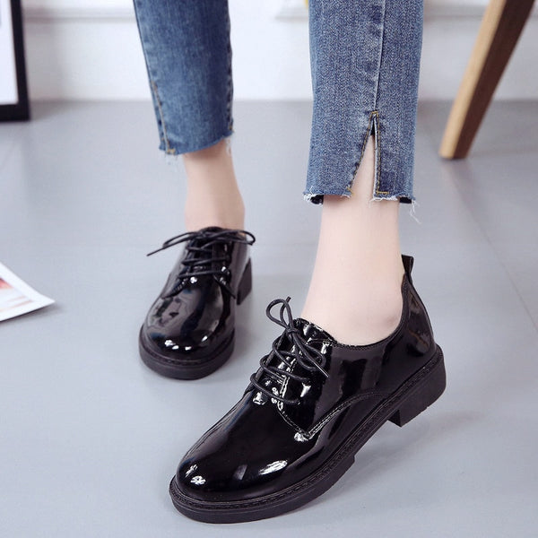 2019 Fashion Spring &amp; Autumn Oxford Flats Woman Loafers Shoes Femme New Patent Leather Shoes Woman Casual Riband Women&#39;s Flats